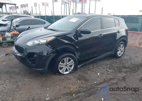 2017 Kia Sportage Lx z USA, uszkodzony, nr VIN KNDPMCACXH7170060